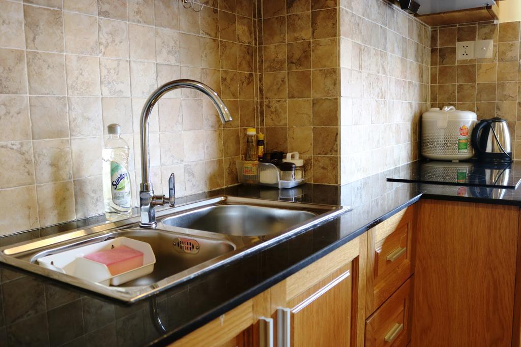 Merin City Suites Хошимин Екстериор снимка