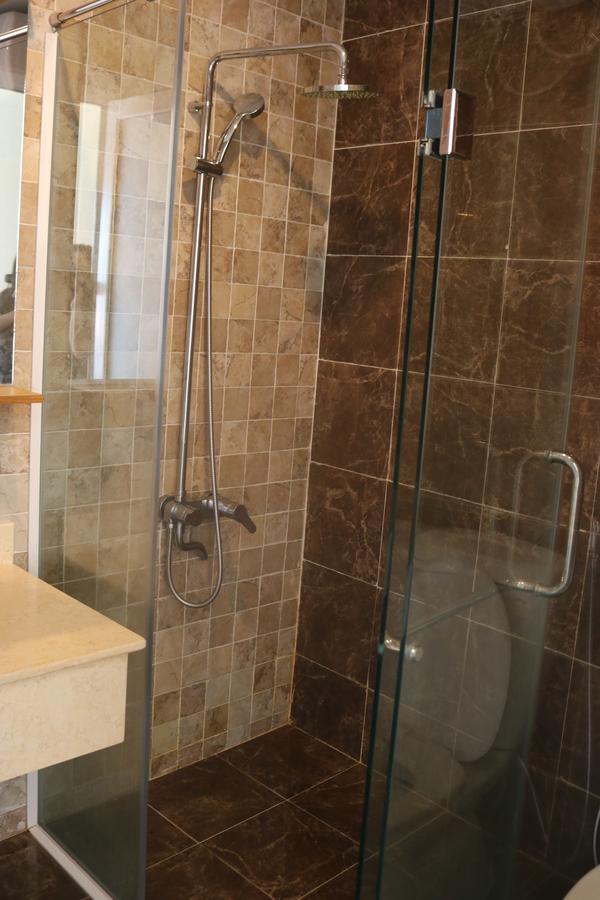 Merin City Suites Хошимин Екстериор снимка